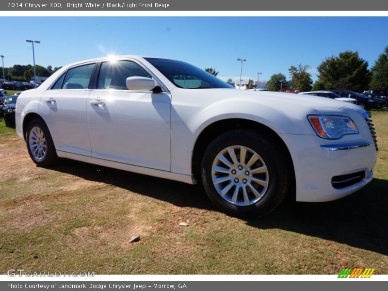 Bright White / Black/Light Frost Beige 2014 Chrysler 300
