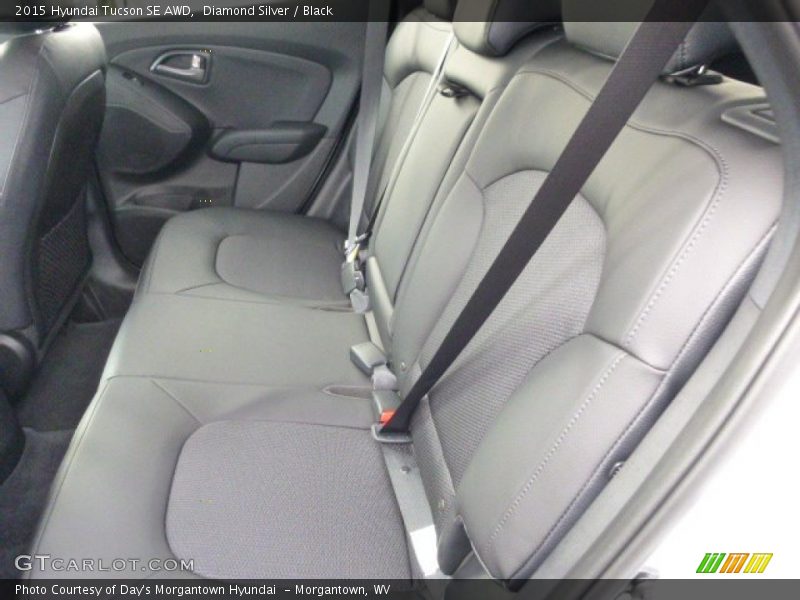 Diamond Silver / Black 2015 Hyundai Tucson SE AWD