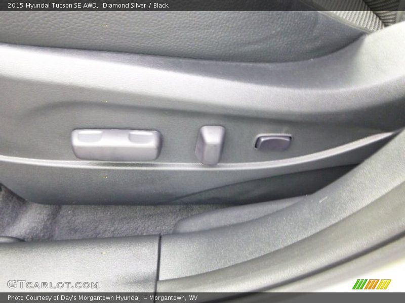 Diamond Silver / Black 2015 Hyundai Tucson SE AWD