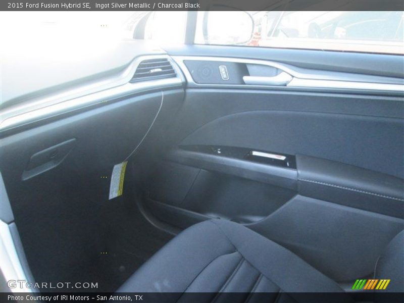 Ingot Silver Metallic / Charcoal Black 2015 Ford Fusion Hybrid SE