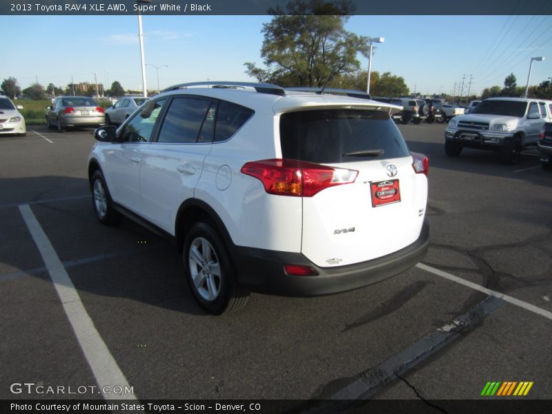 Super White / Black 2013 Toyota RAV4 XLE AWD