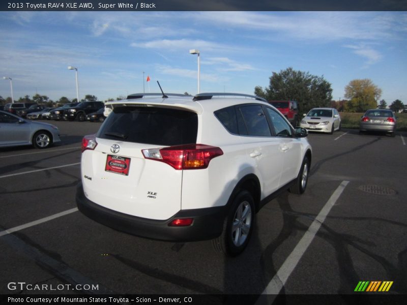 Super White / Black 2013 Toyota RAV4 XLE AWD