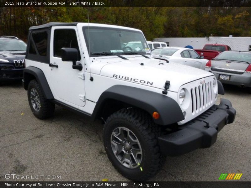 Front 3/4 View of 2015 Wrangler Rubicon 4x4