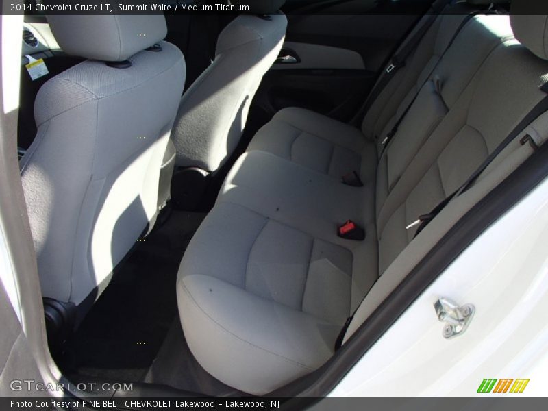 Summit White / Medium Titanium 2014 Chevrolet Cruze LT