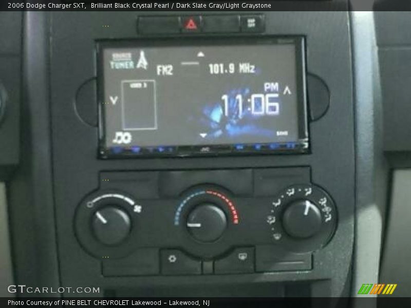 Brilliant Black Crystal Pearl / Dark Slate Gray/Light Graystone 2006 Dodge Charger SXT