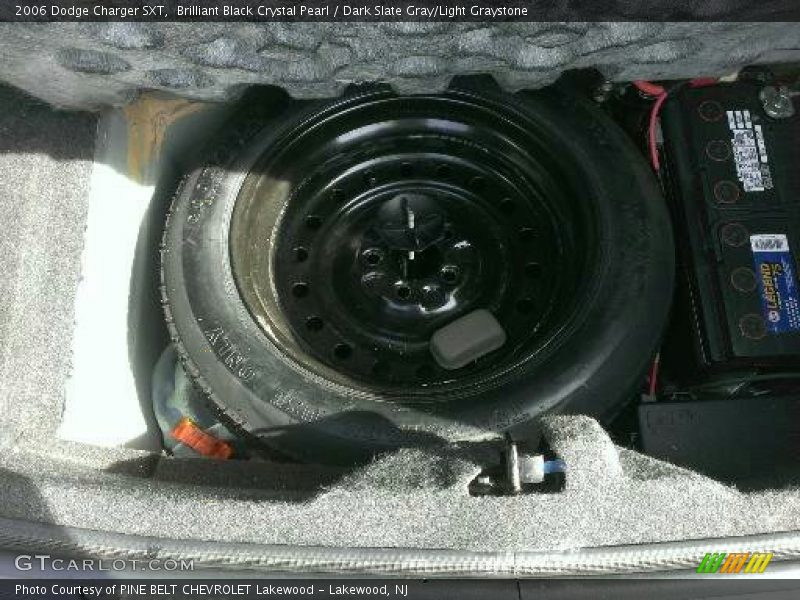 Brilliant Black Crystal Pearl / Dark Slate Gray/Light Graystone 2006 Dodge Charger SXT