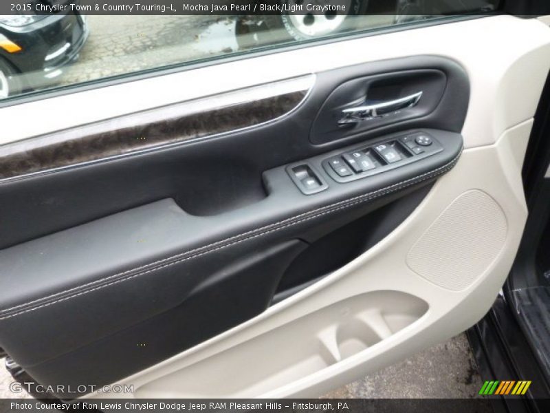Mocha Java Pearl / Black/Light Graystone 2015 Chrysler Town & Country Touring-L