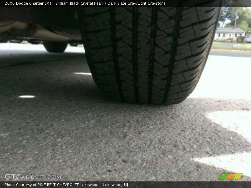 Brilliant Black Crystal Pearl / Dark Slate Gray/Light Graystone 2006 Dodge Charger SXT
