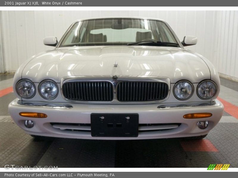 White Onyx / Cashmere 2001 Jaguar XJ XJ8