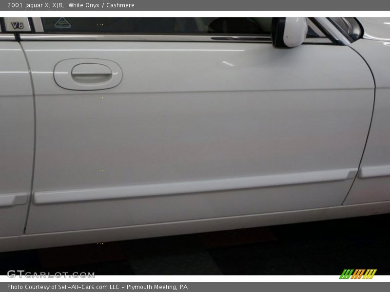 White Onyx / Cashmere 2001 Jaguar XJ XJ8