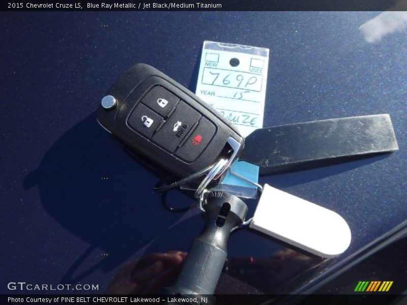 Blue Ray Metallic / Jet Black/Medium Titanium 2015 Chevrolet Cruze LS