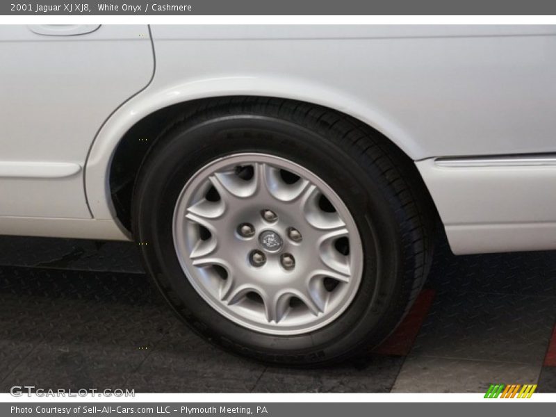 White Onyx / Cashmere 2001 Jaguar XJ XJ8
