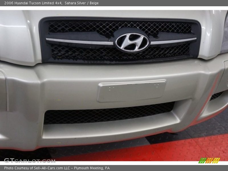 Sahara Silver / Beige 2006 Hyundai Tucson Limited 4x4
