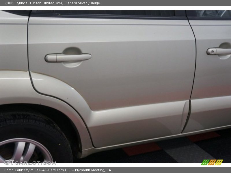 Sahara Silver / Beige 2006 Hyundai Tucson Limited 4x4