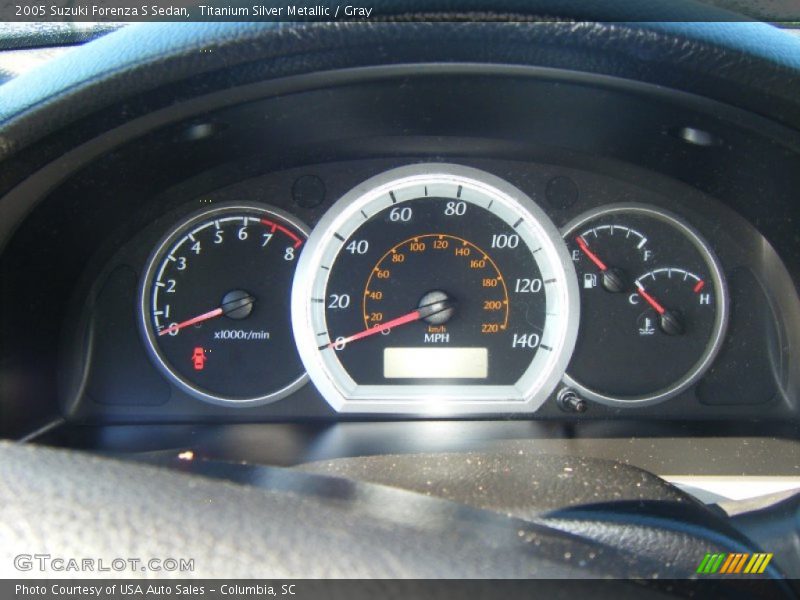 Titanium Silver Metallic / Gray 2005 Suzuki Forenza S Sedan