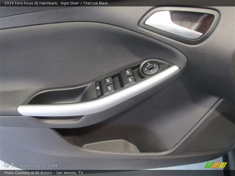 Ingot Silver / Charcoal Black 2014 Ford Focus SE Hatchback
