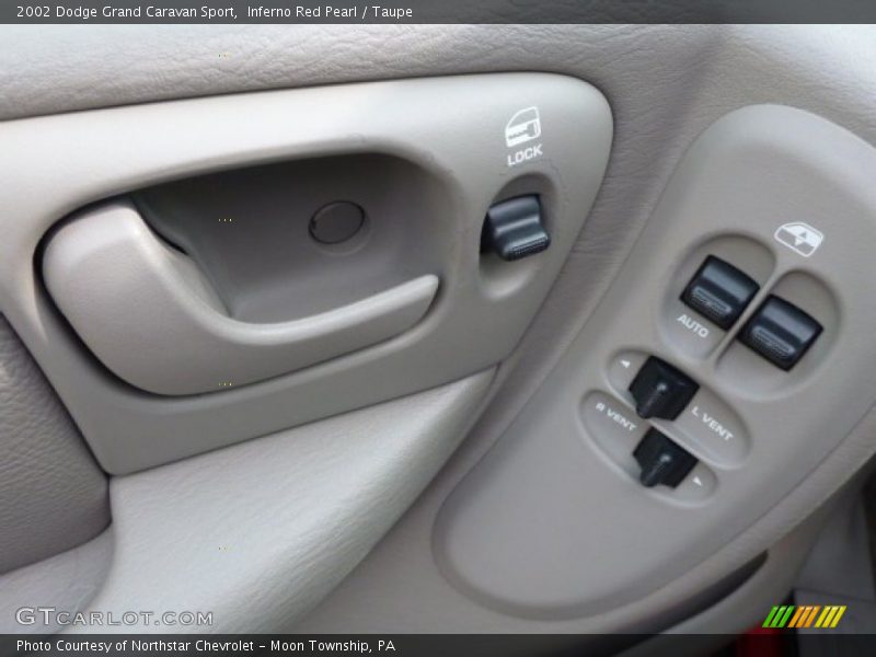 Inferno Red Pearl / Taupe 2002 Dodge Grand Caravan Sport
