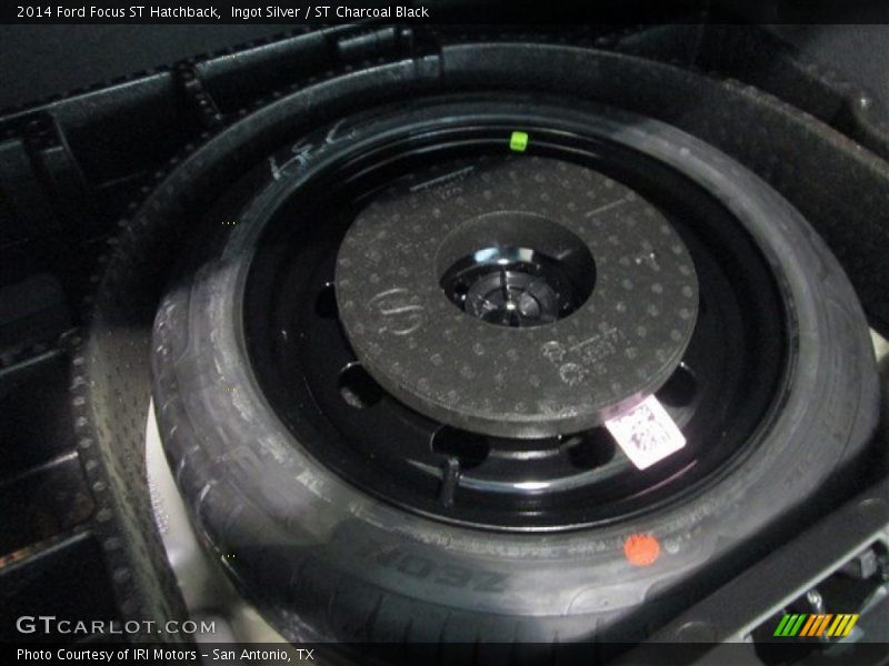 Ingot Silver / ST Charcoal Black 2014 Ford Focus ST Hatchback