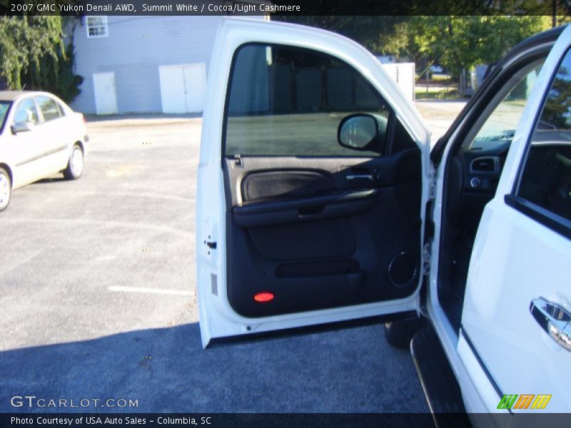 Summit White / Cocoa/Light Cashmere 2007 GMC Yukon Denali AWD