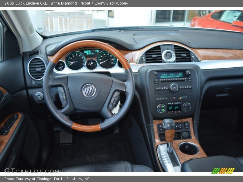 White Diamond Tricoat / Ebony Black/Ebony 2009 Buick Enclave CXL