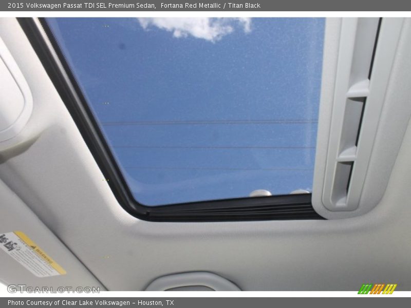 Fortana Red Metallic / Titan Black 2015 Volkswagen Passat TDI SEL Premium Sedan