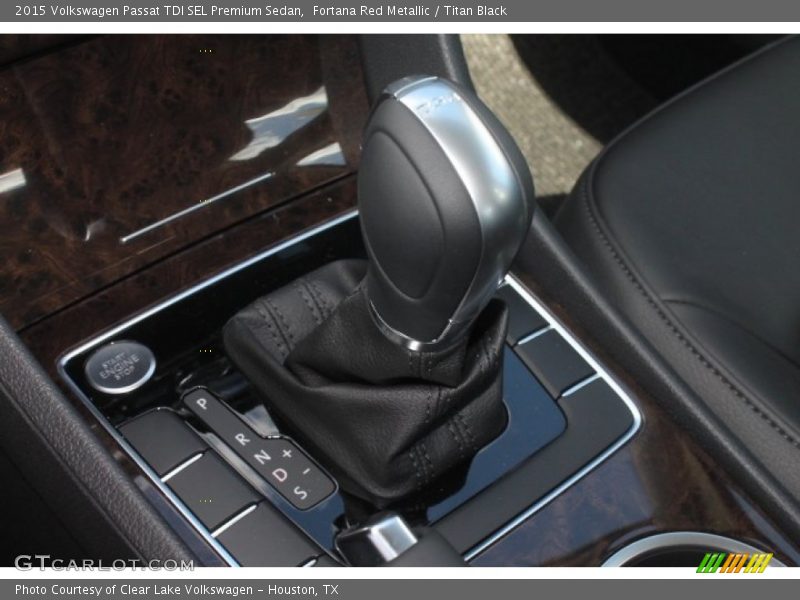 Fortana Red Metallic / Titan Black 2015 Volkswagen Passat TDI SEL Premium Sedan