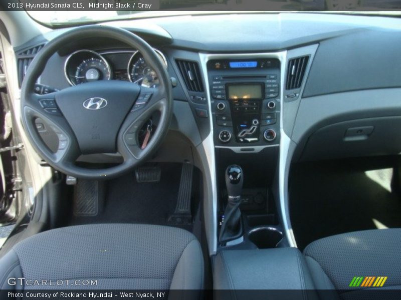 Midnight Black / Gray 2013 Hyundai Sonata GLS