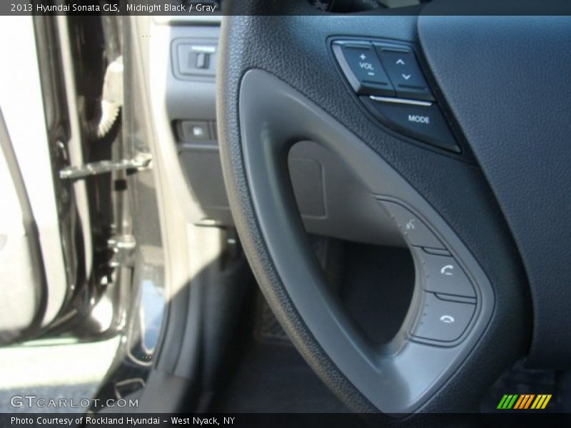 Midnight Black / Gray 2013 Hyundai Sonata GLS