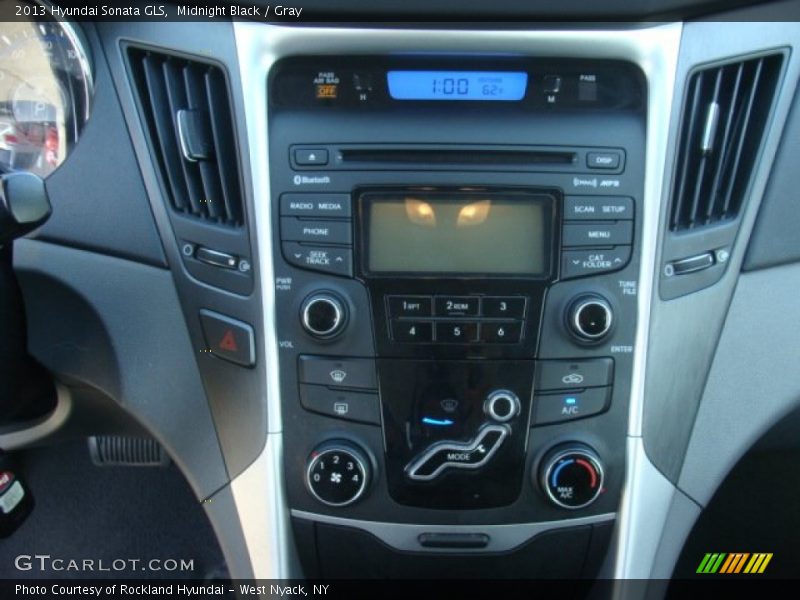 Midnight Black / Gray 2013 Hyundai Sonata GLS