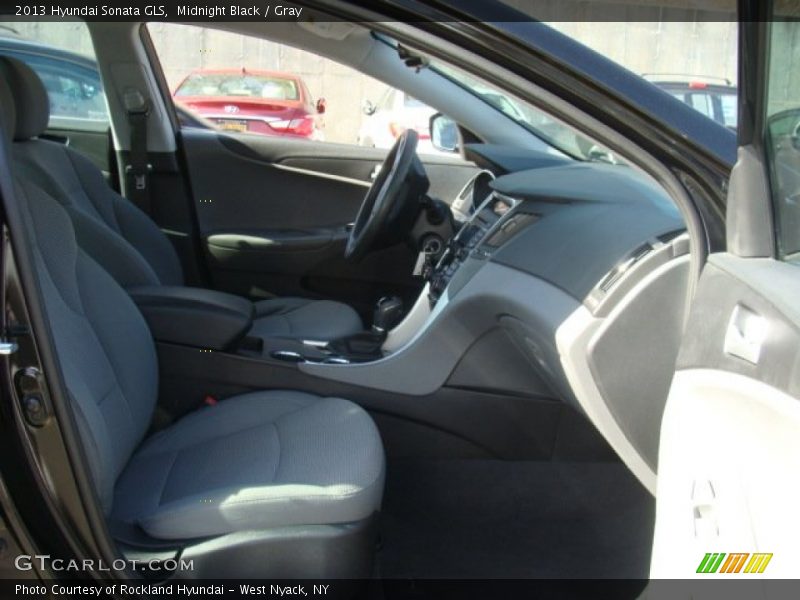 Midnight Black / Gray 2013 Hyundai Sonata GLS