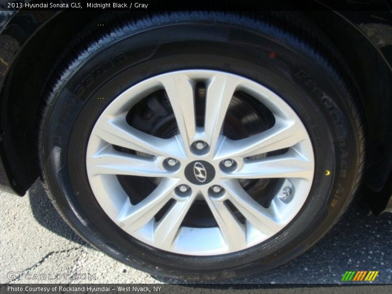 Midnight Black / Gray 2013 Hyundai Sonata GLS