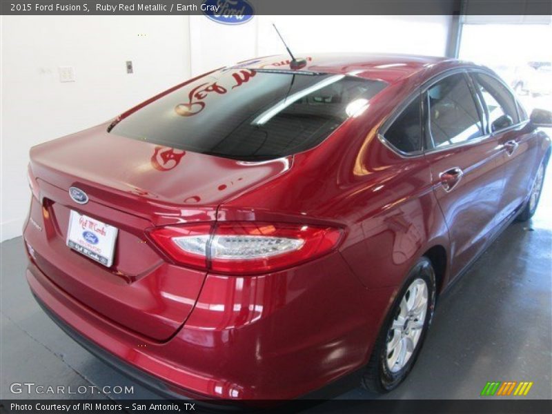 Ruby Red Metallic / Earth Gray 2015 Ford Fusion S