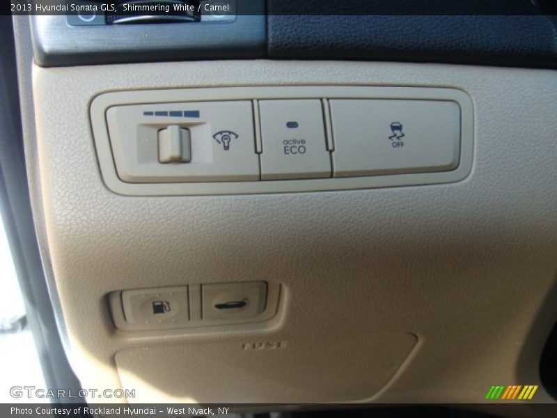 Shimmering White / Camel 2013 Hyundai Sonata GLS