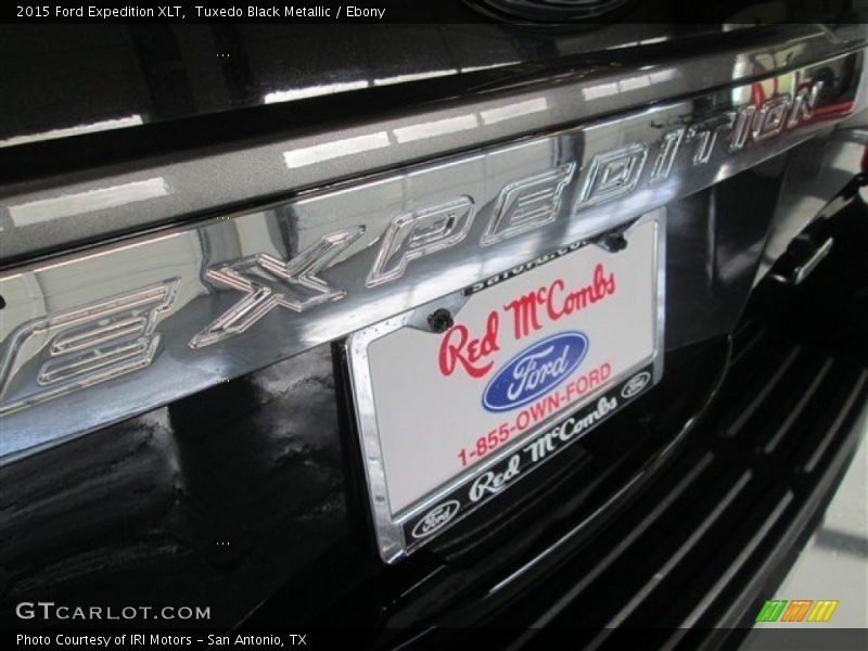 Tuxedo Black Metallic / Ebony 2015 Ford Expedition XLT