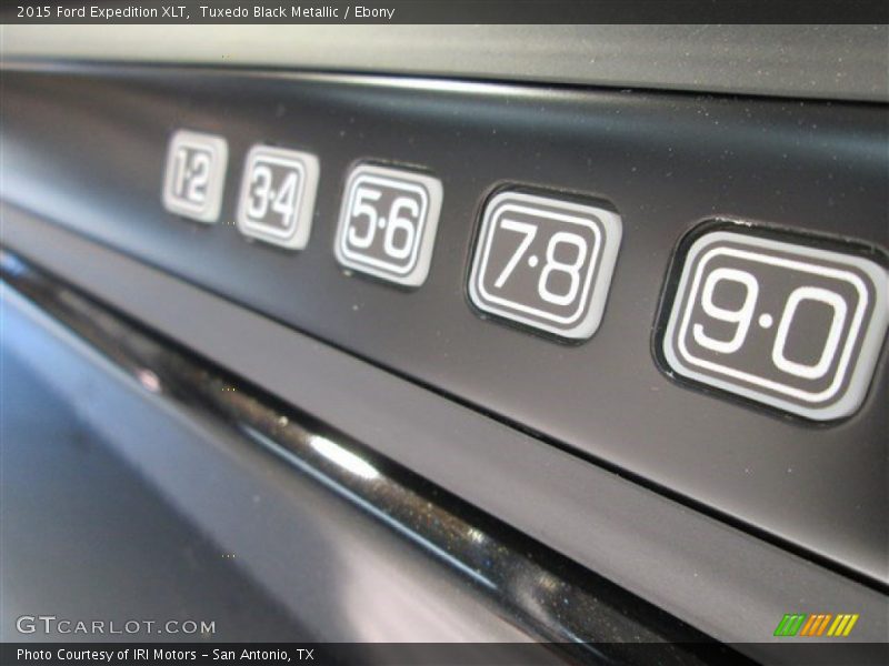 Tuxedo Black Metallic / Ebony 2015 Ford Expedition XLT
