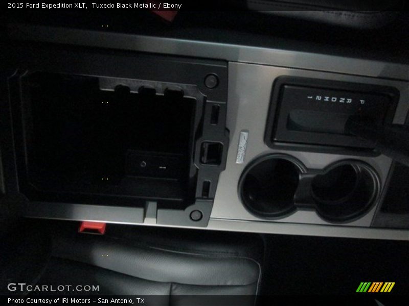 Tuxedo Black Metallic / Ebony 2015 Ford Expedition XLT