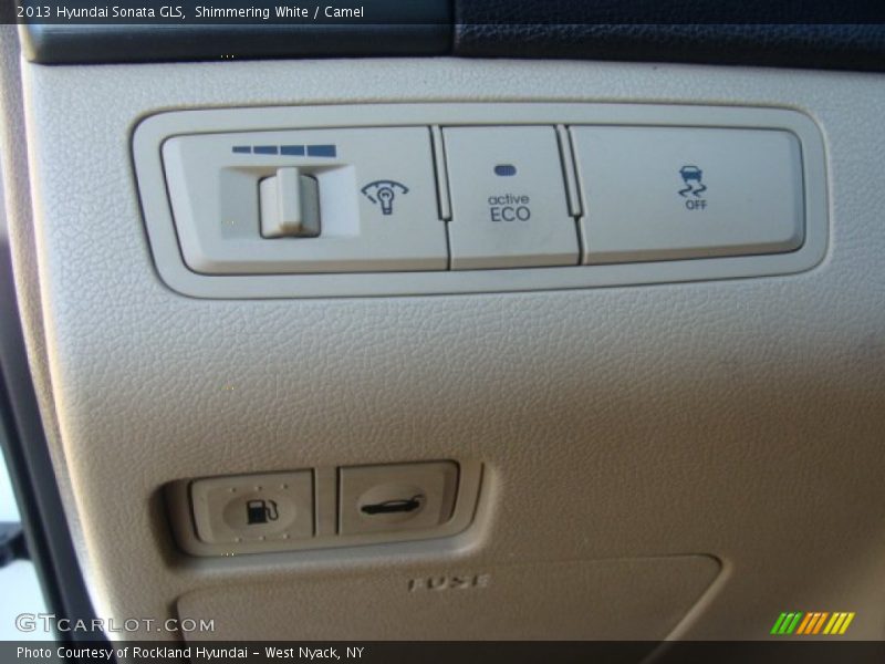 Shimmering White / Camel 2013 Hyundai Sonata GLS