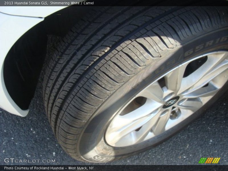 Shimmering White / Camel 2013 Hyundai Sonata GLS