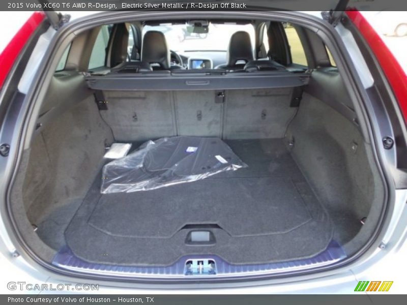  2015 XC60 T6 AWD R-Design Trunk