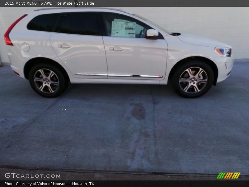 Ice White / Soft Beige 2015 Volvo XC60 T6 AWD