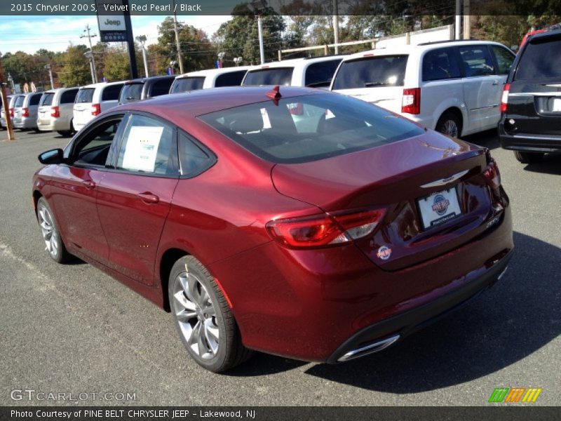 Velvet Red Pearl / Black 2015 Chrysler 200 S