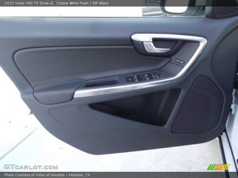 Crystal White Pearl / Off-Black 2015 Volvo V60 T5 Drive-E