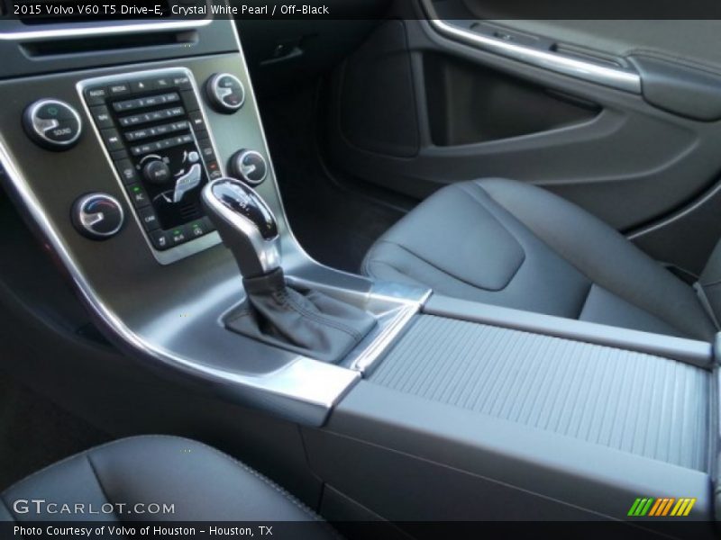 Crystal White Pearl / Off-Black 2015 Volvo V60 T5 Drive-E
