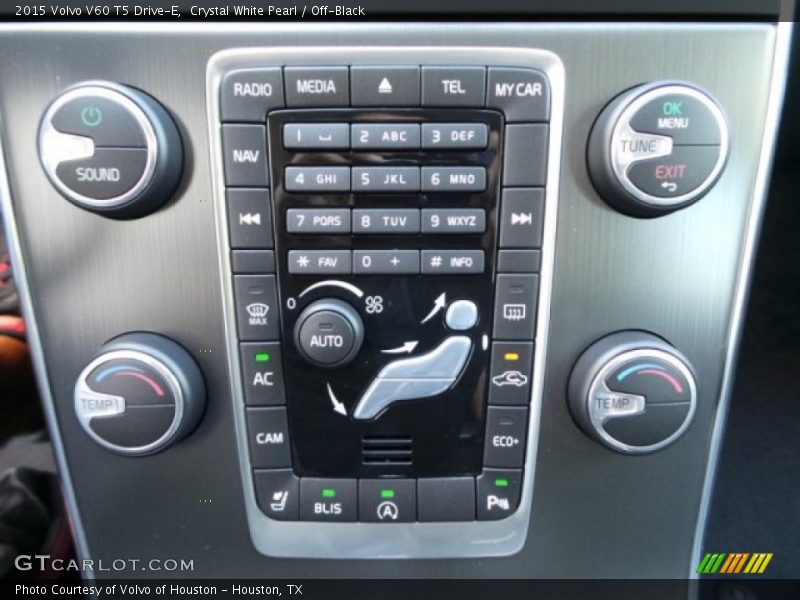 Crystal White Pearl / Off-Black 2015 Volvo V60 T5 Drive-E