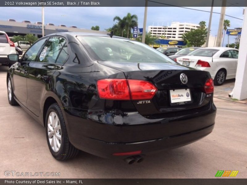 Black / Titan Black 2012 Volkswagen Jetta SE Sedan