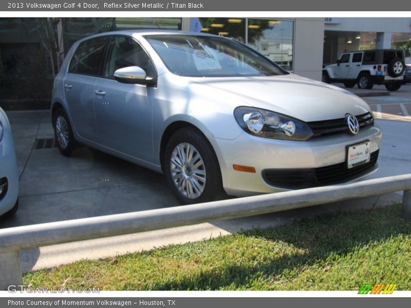 Reflex Silver Metallic / Titan Black 2013 Volkswagen Golf 4 Door