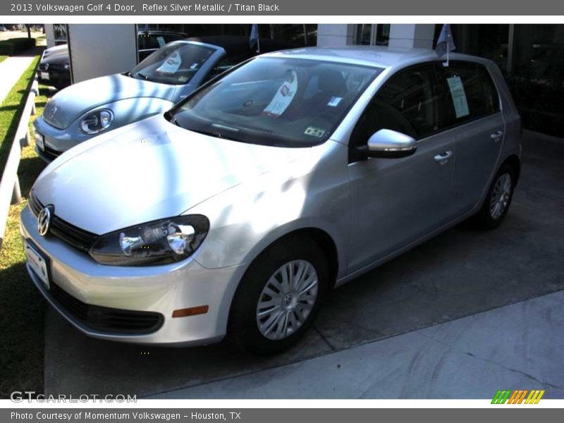 Reflex Silver Metallic / Titan Black 2013 Volkswagen Golf 4 Door