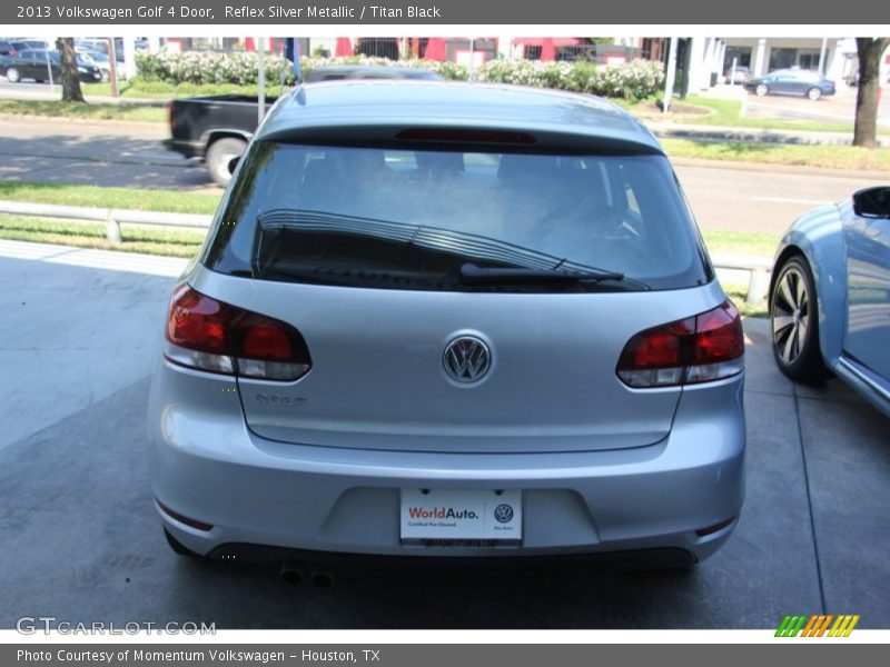 Reflex Silver Metallic / Titan Black 2013 Volkswagen Golf 4 Door