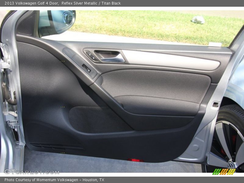 Reflex Silver Metallic / Titan Black 2013 Volkswagen Golf 4 Door