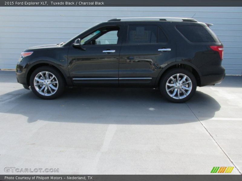 Tuxedo Black / Charcoal Black 2015 Ford Explorer XLT